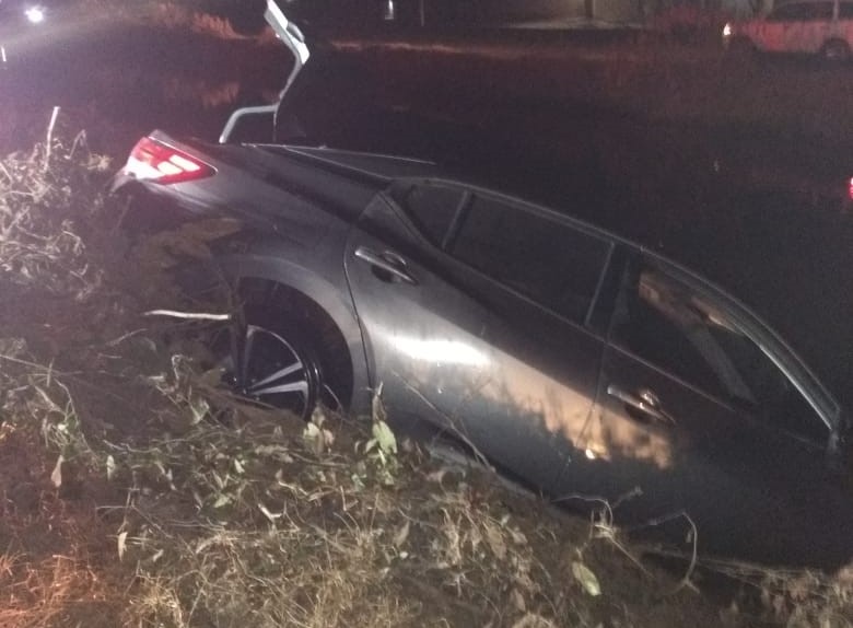 Vecino de Tijuana cae en su unidad al Canal Diagonal en Guasave