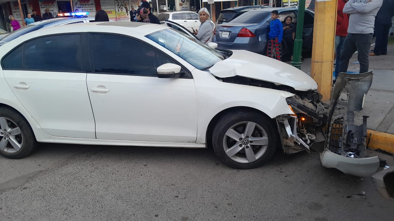 Daños materiales dejó una carambola entre cinco unidades en Guasave
