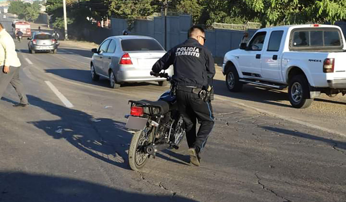 Conductor de motocicleta atropella a peatón que se dirigía a su trabajo en Mazatlán