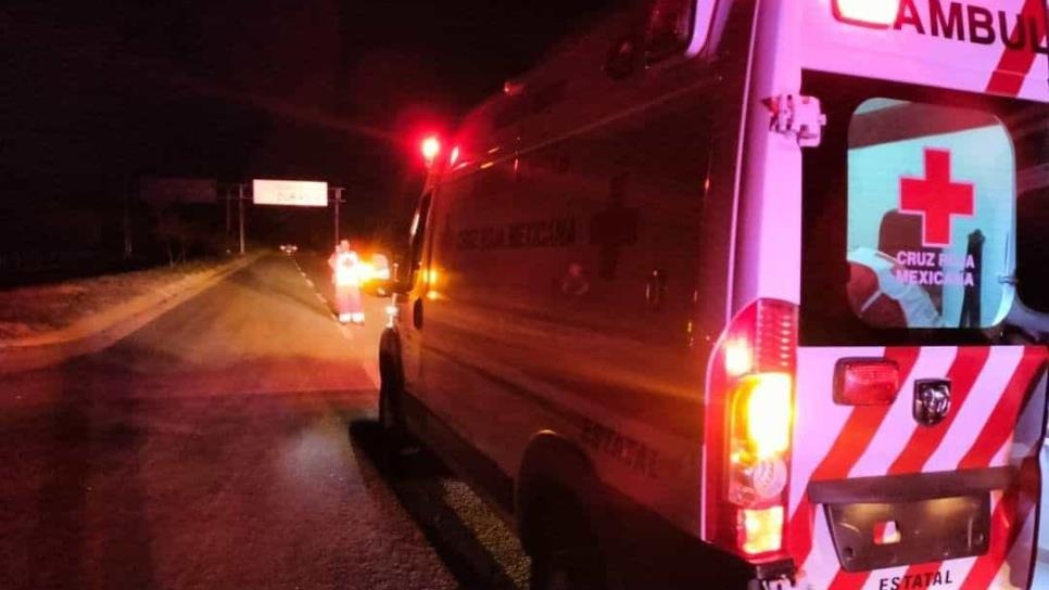 Mujer pierde la vida en aparatosa volcadura sobre la carretera Mazatlán-Durango