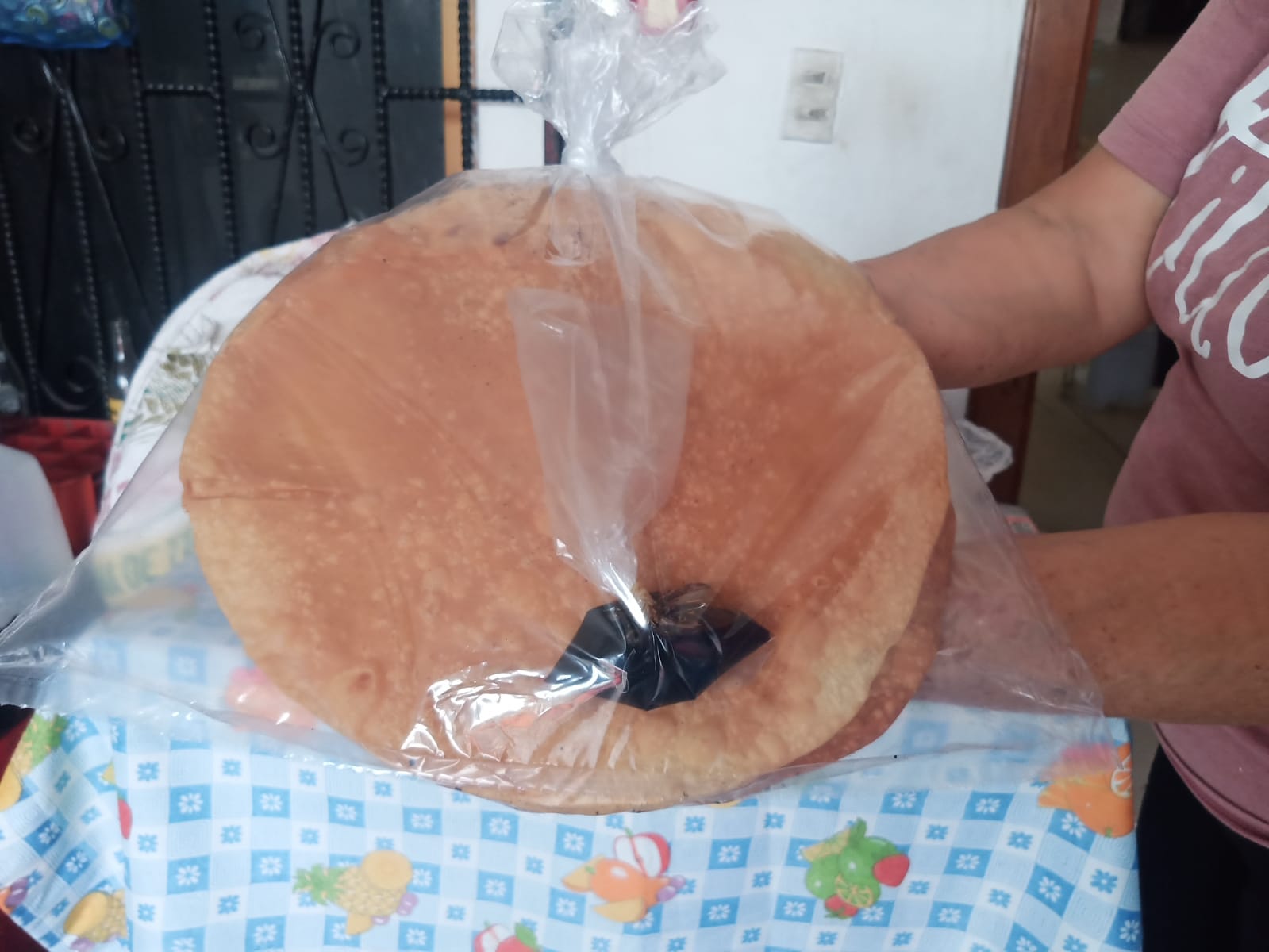 Buñuelos caseros, un postre muy tradicional que venden para la fiesta decembrina en Mazatlán
