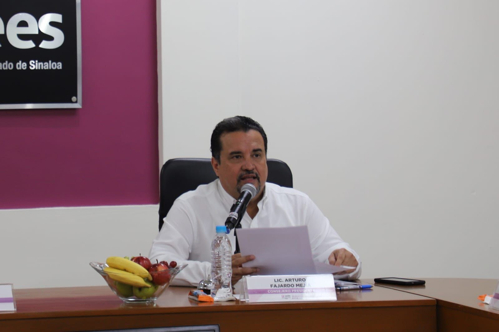 Busca el IEES garantizar espacios para personas de la comunidad indígena y de la diversidad sexual