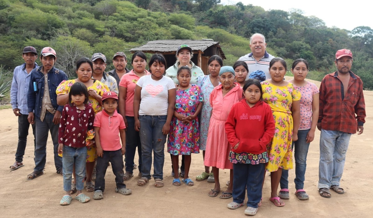 Gobierno municipal de Sinaloa lleva alegría a familias de los altos de la sierra