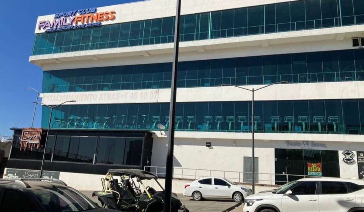 Despojan de 54 mil pesos a una mujer al salir de un banco, en Culiacán