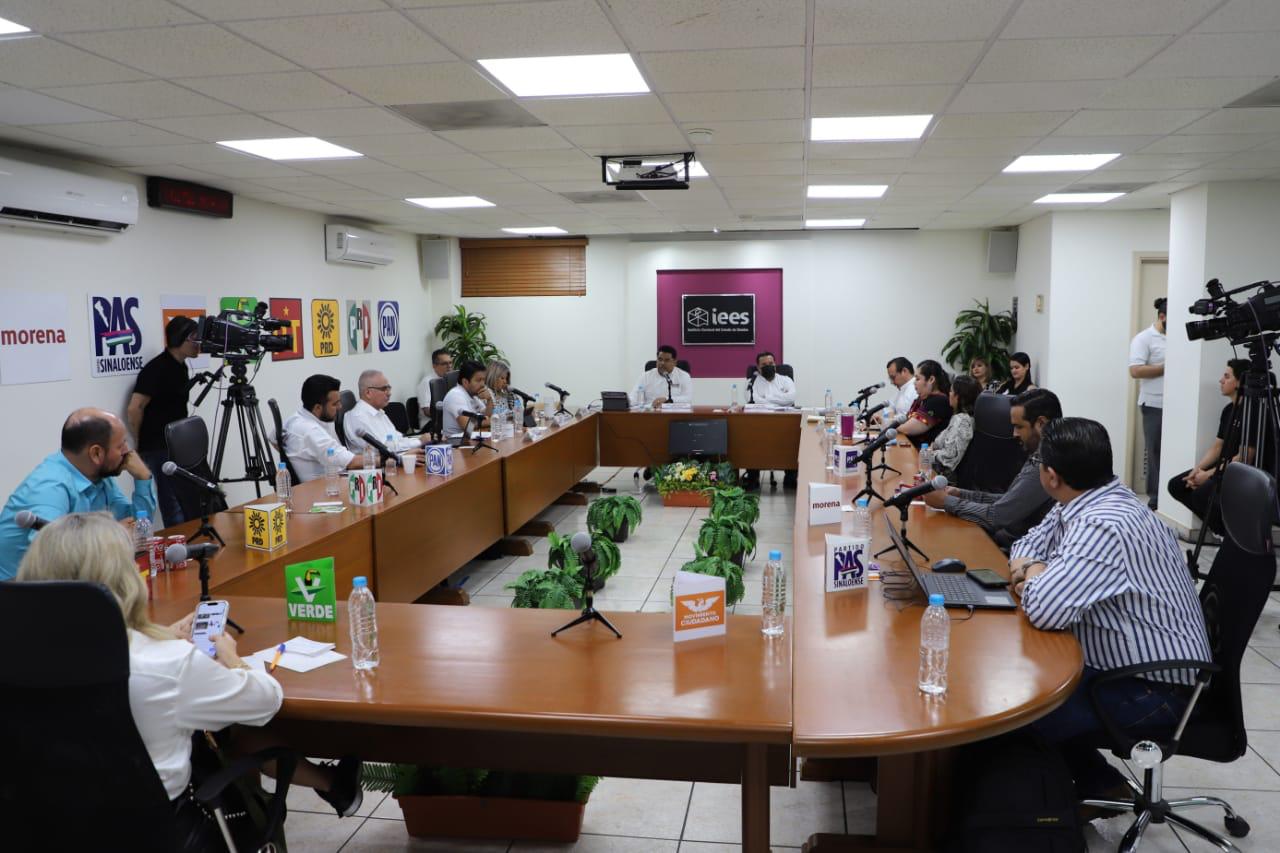IEES acata sentencia del Teesin y da 72 horas a partidos para modificar listado de candidaturas