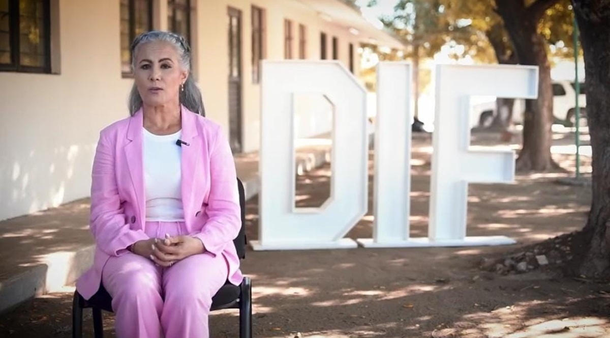Presenta Lupita López de Camacho su segundo informe al frente de DIF de Salvador Alvarado