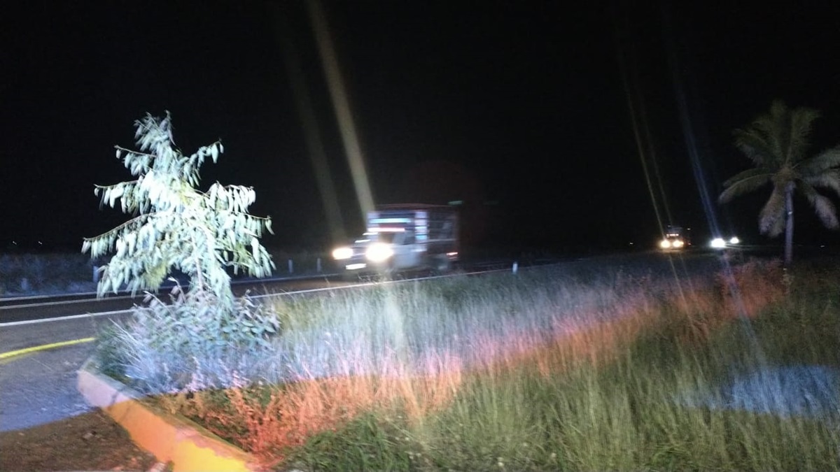 Después de 12 horas bloqueada, se libera la circulación sobre la Maxipista Mazatlán-Culiacán