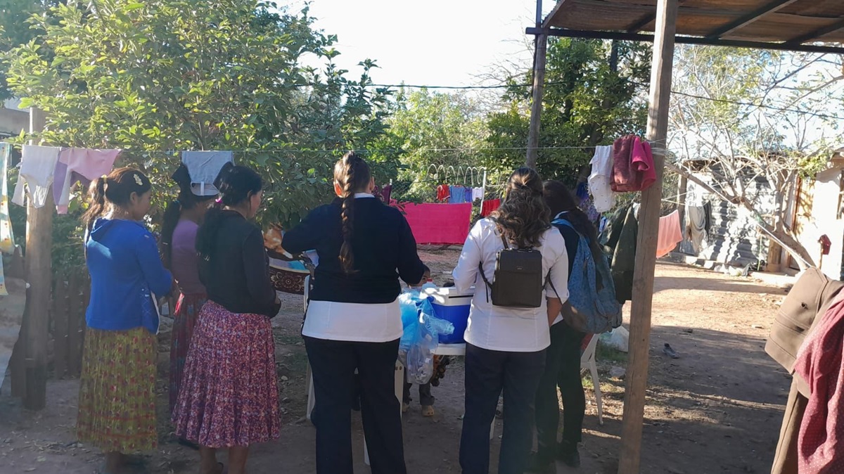 Mantiene Secretaría de Salud vigilancia en cuarterías de Juan José Ríos, en Guasave