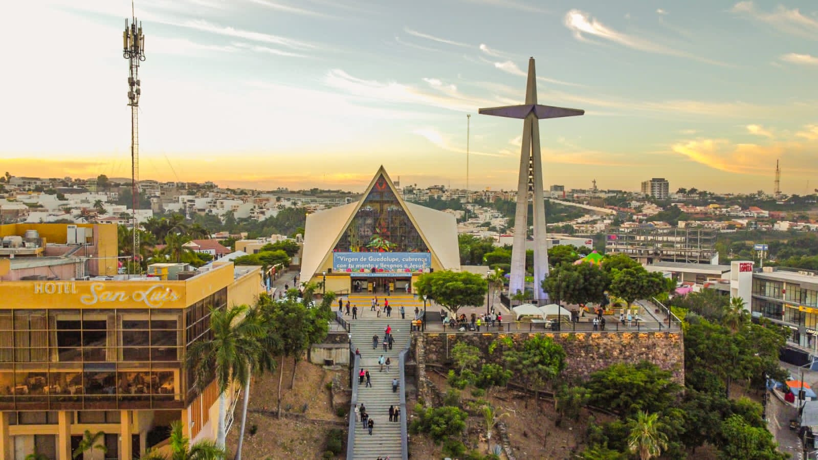 Más de 25 mil feligreses ha visitado La Lomita por el Día de la Virgen, en Culiacán