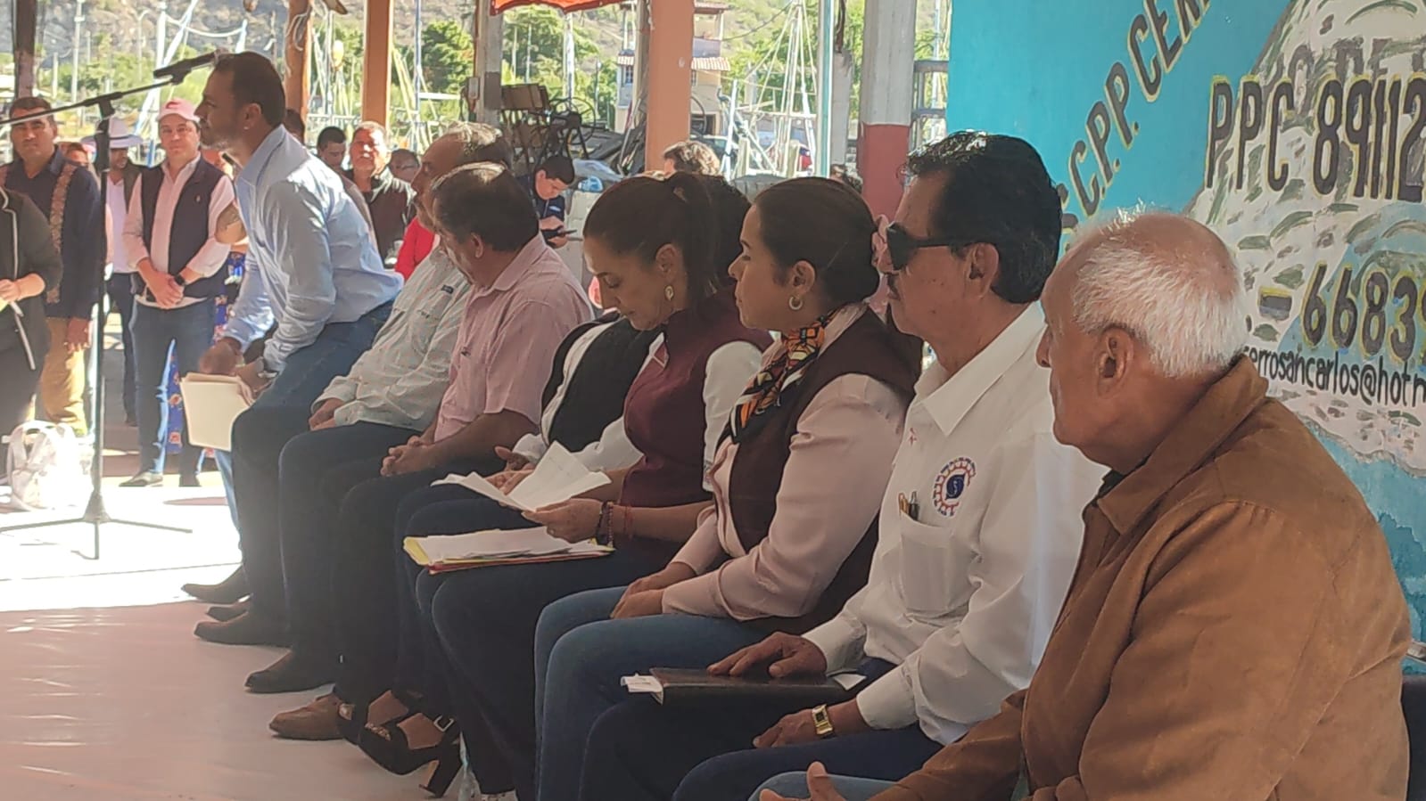 Pescadores de Topolobampo sostienen el encuentro con Claudia Sheinbaum