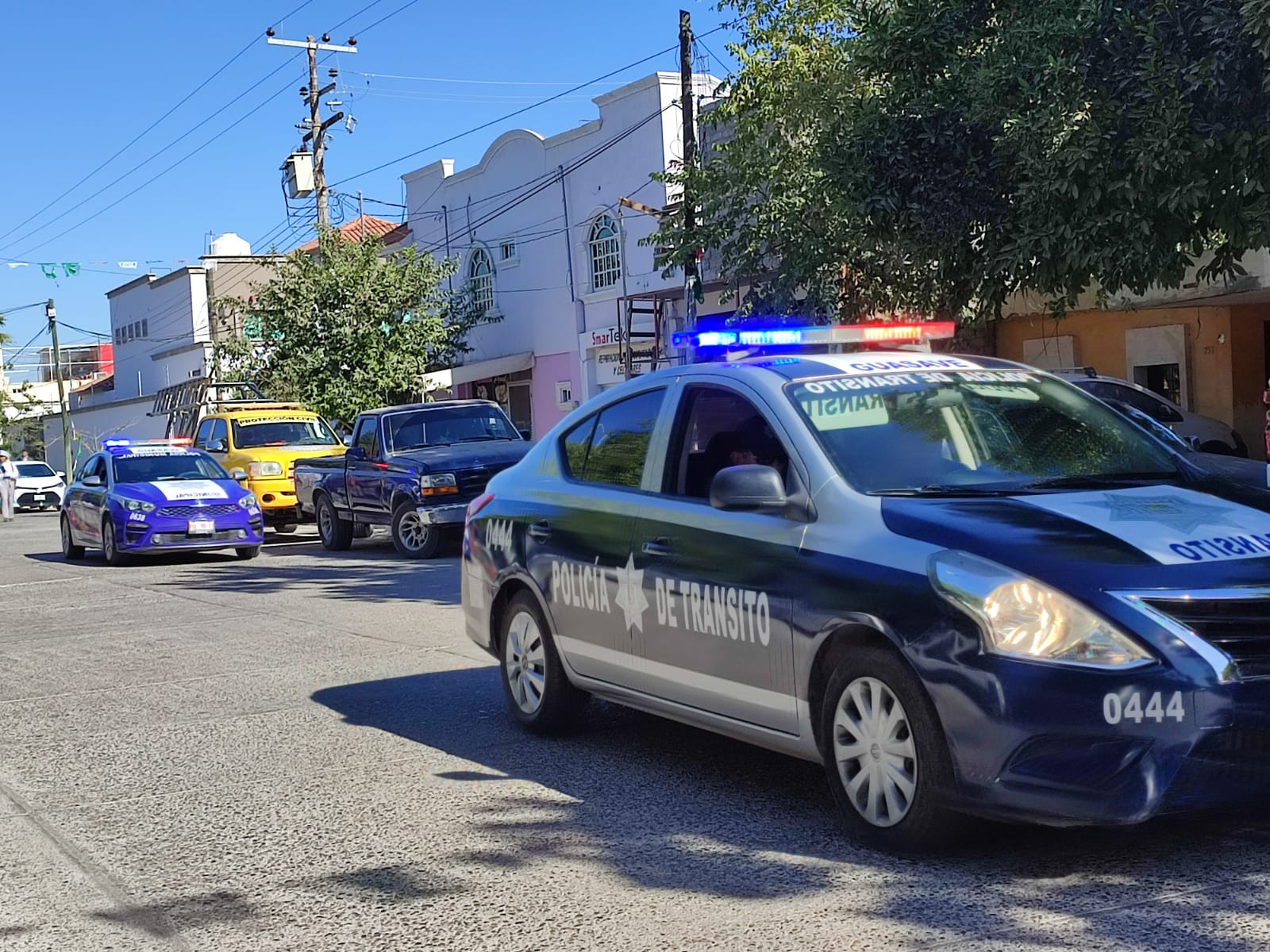 ¡Ya no solo son llamadas! Aumenta número de conductores que escriben mientras manejan en Guasave