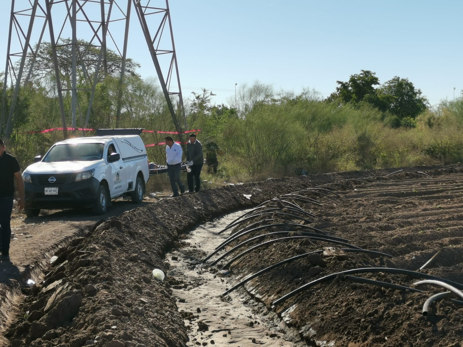 Localizan a un hombre sin vida en predio agrícola de La Arrocera, Ahome