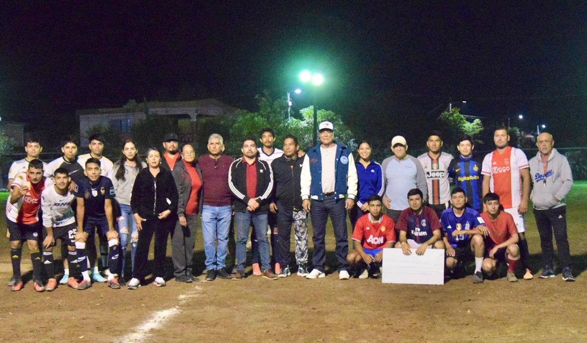 Todo un éxito la premiación del Torneo de Futbol Uruguayo en San Blas