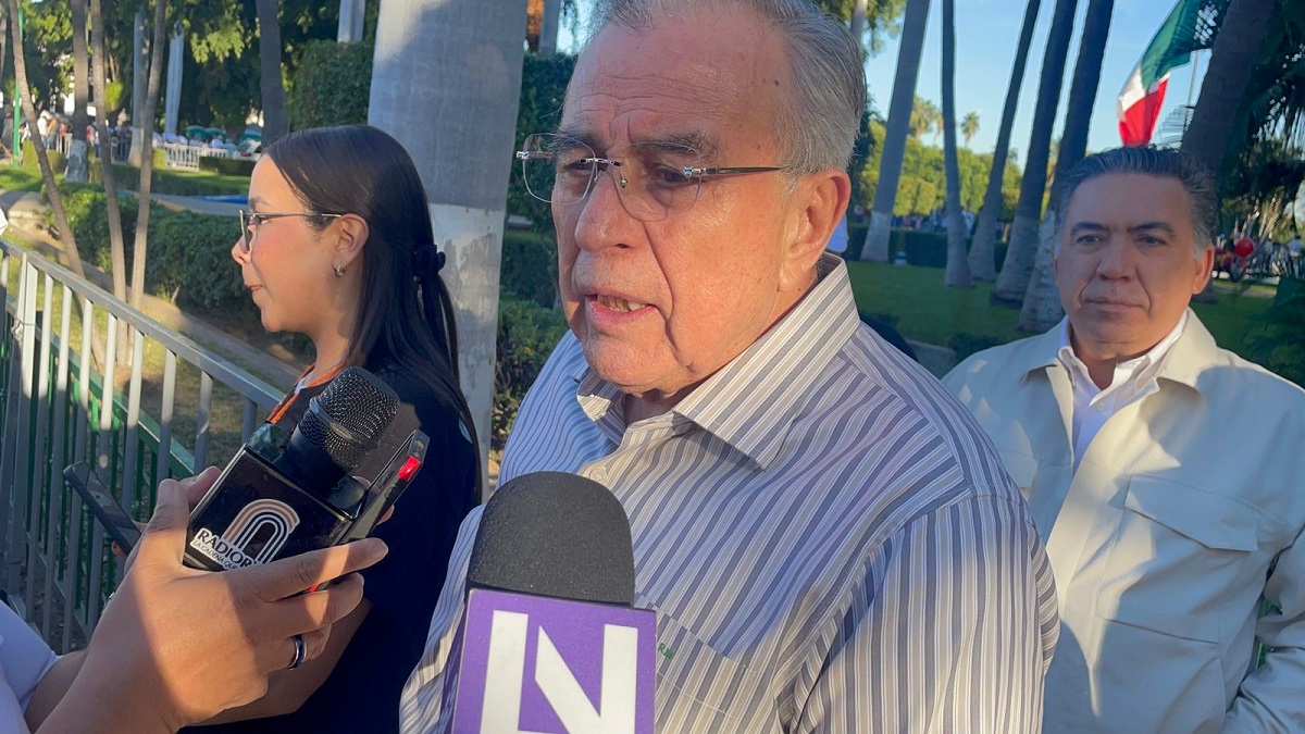 “Este informe no suple al que tengo que dar en el Congreso del Estado”: Rubén Rocha Moya