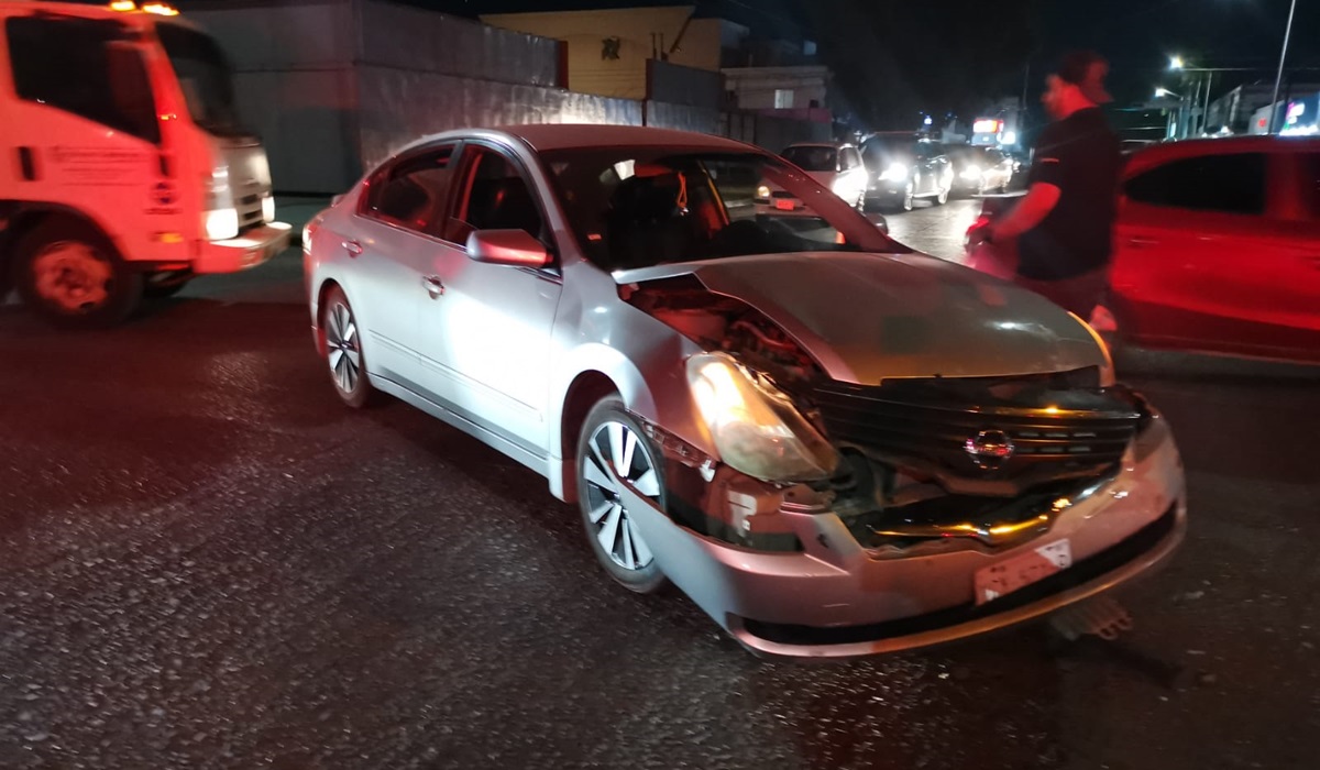 Una mujer lesionada en accidente vial en el Centro de Los Mochis