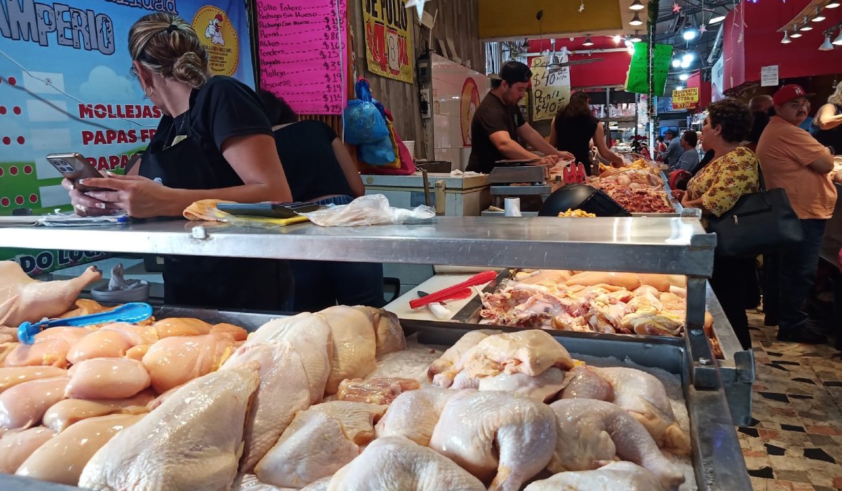 Familias mazatlecas están gastando menos para la cena de navidad