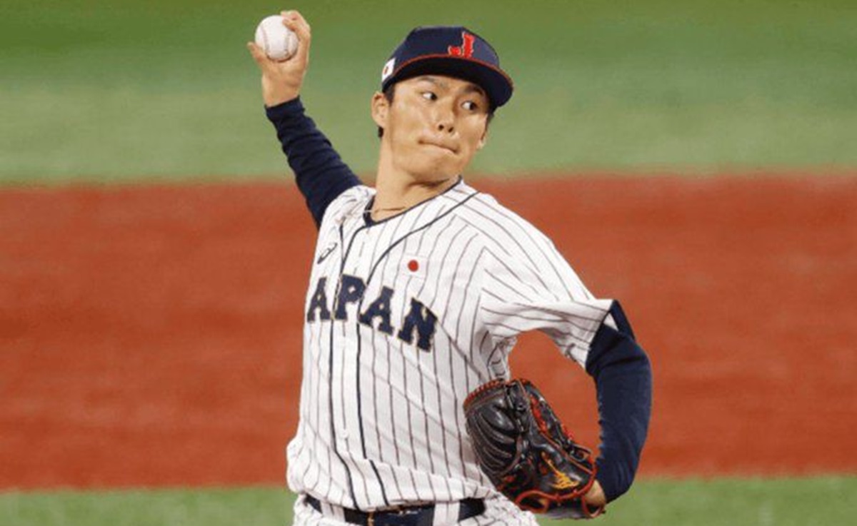La estrella Yoshinobu Yamamoto firma con los Dodgers de Los Ángeles