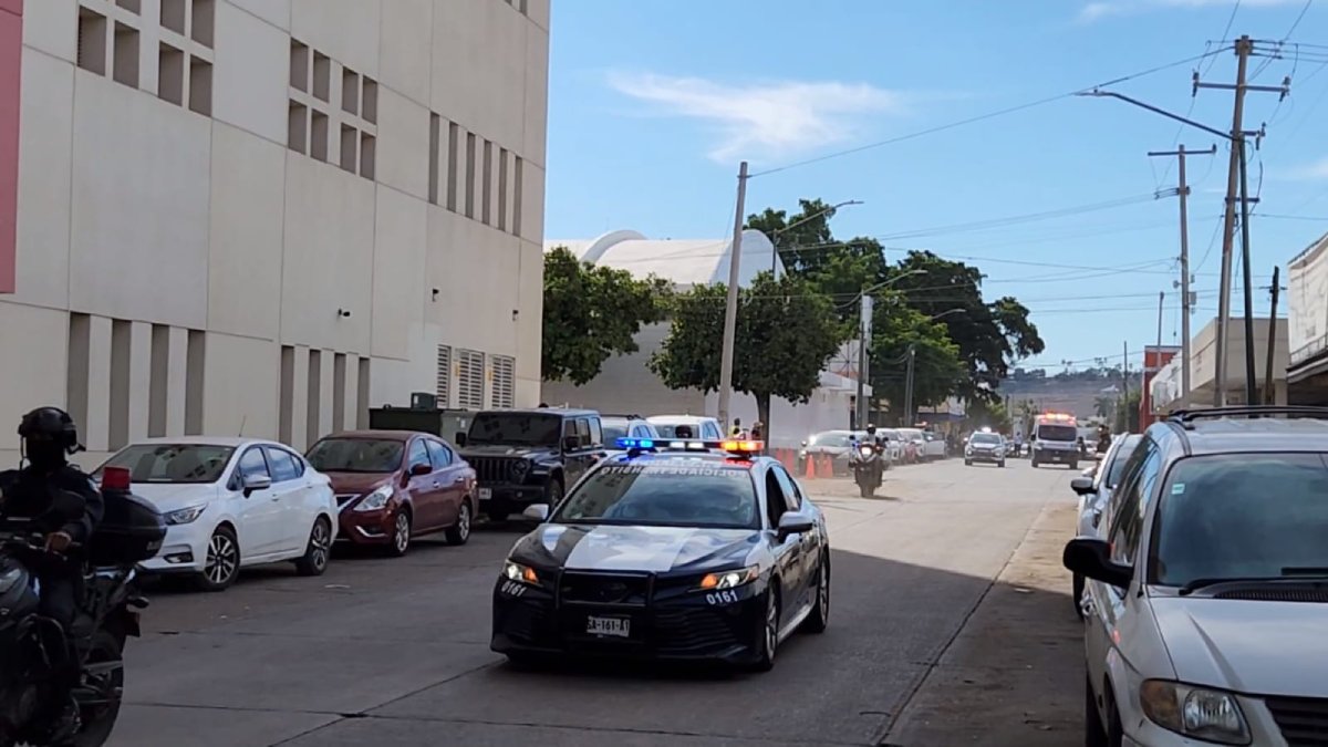 Adulta mayor subió a ver el eclipse a la azotea de su casa y muere tras caer, en Mazatlán