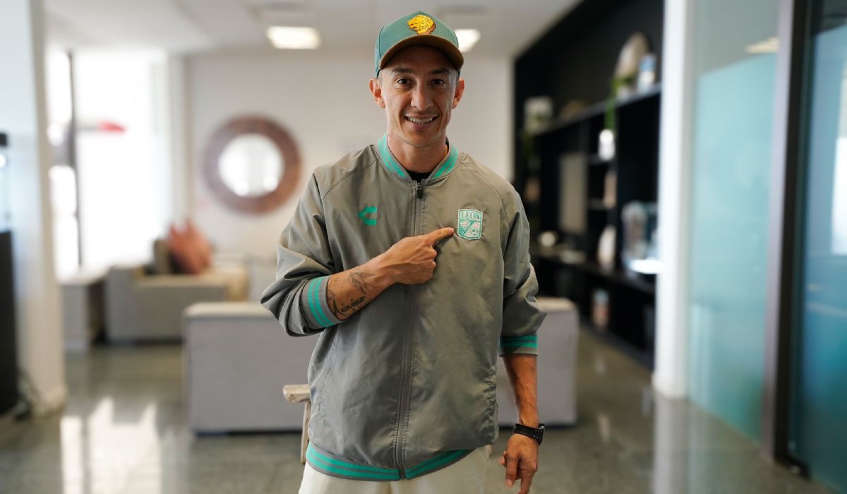 Andrés Guardado ya está en México para unirse al León en la Liga MX