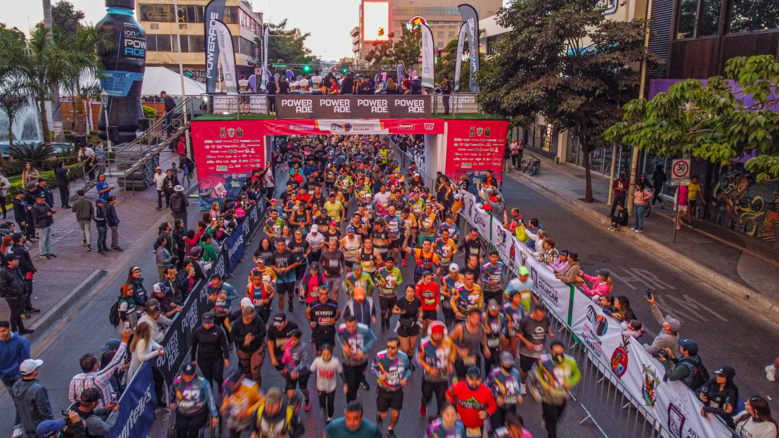 Arranca el Maratón Internacional de Culiacán en su edición 33 y con alrededor de 4 mil corredores