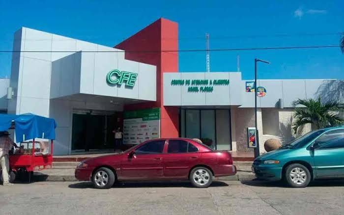 Ladrones se meten por el techo y roban cableado ¡en las oficinas de la CFE! en el centro de Culiacán