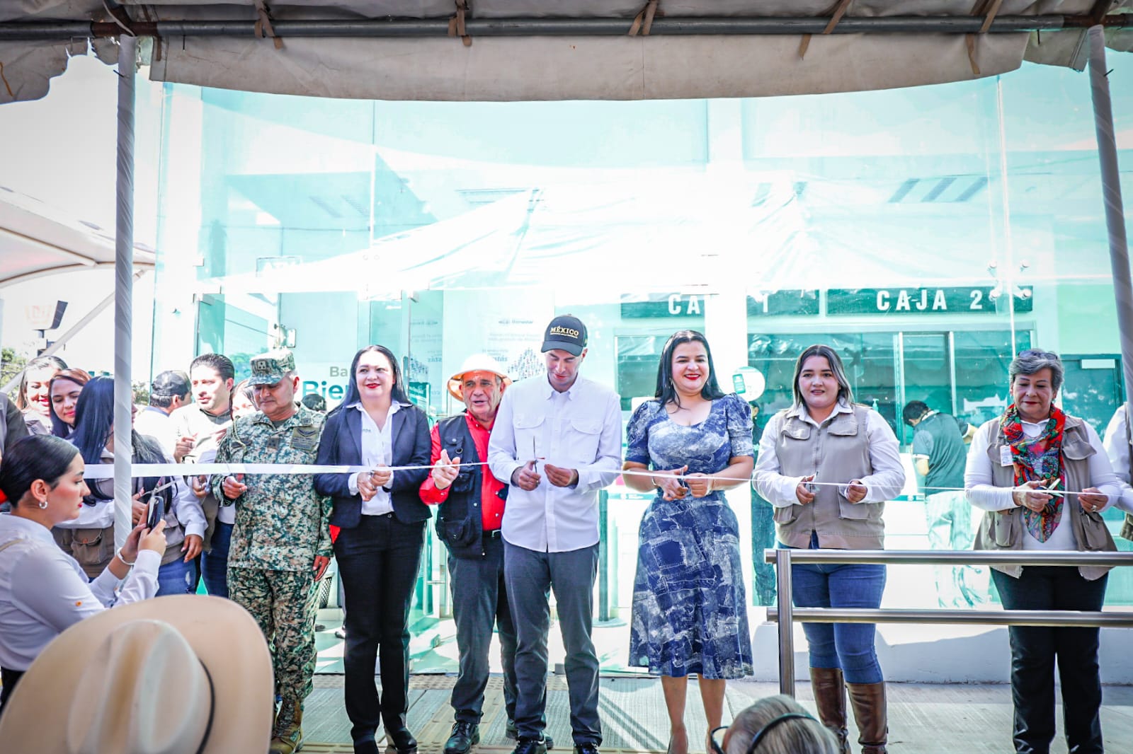 Carlos Torres Rosas inaugura Banco del Bienestar en Navolato