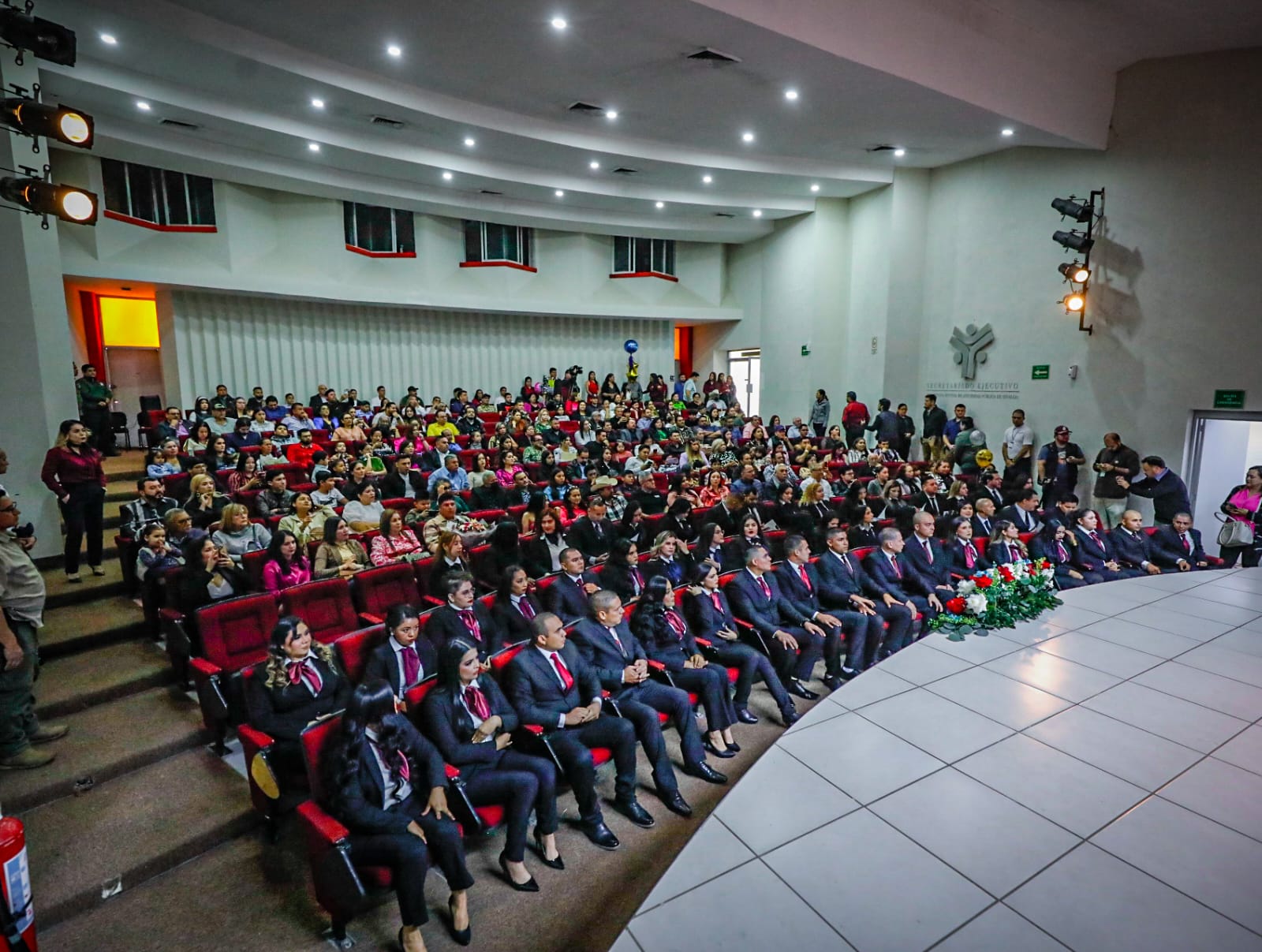 Se gradúan 51 policías de investigación y agentes del Ministerio Público 