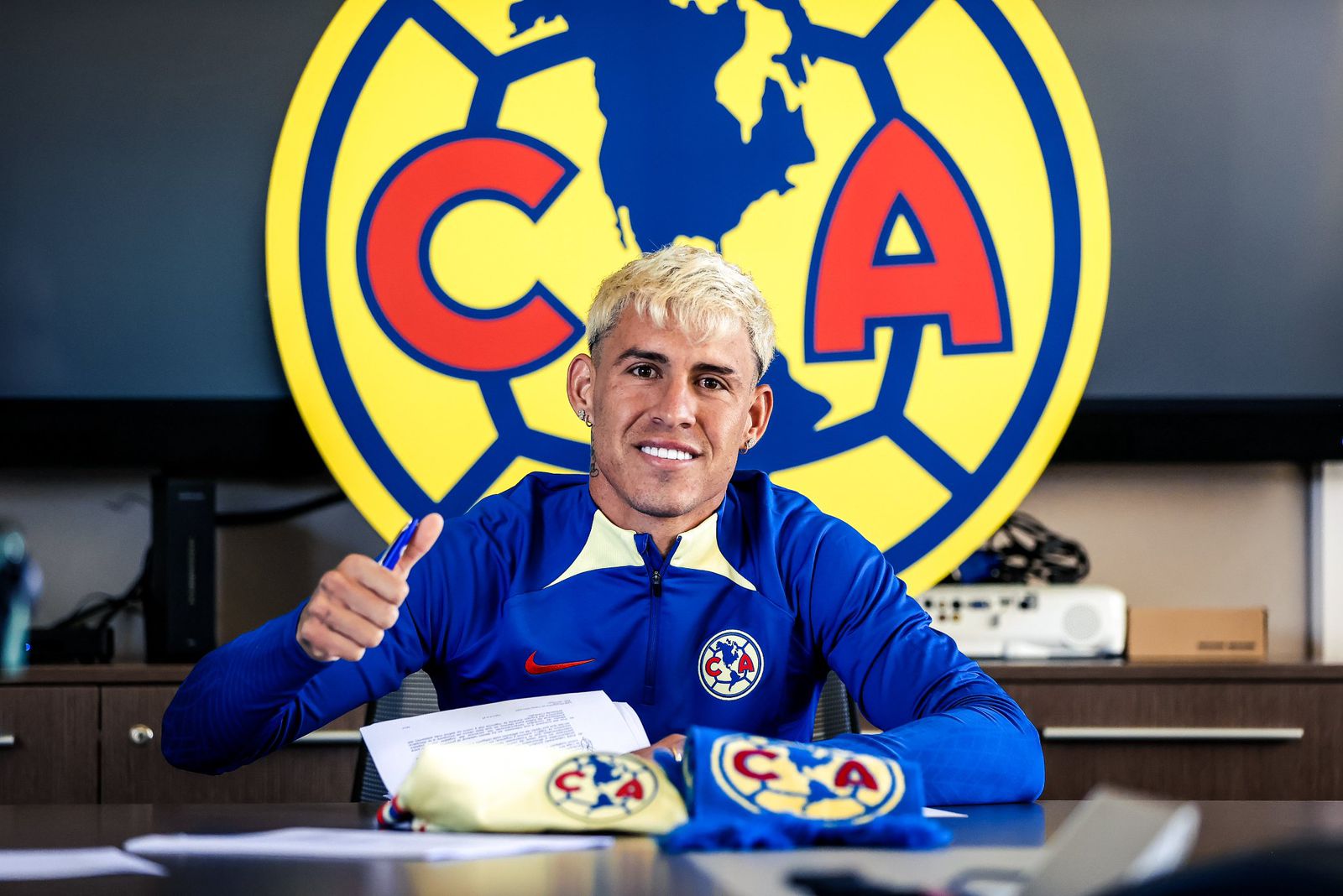Cristian ‘Chicote’ Calderón es nuevo jugador de las Águilas del América