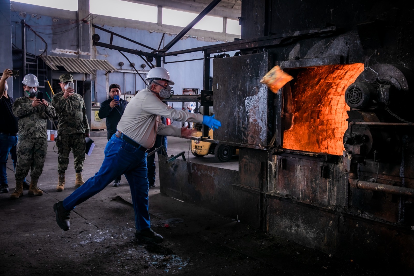 Destruyen más de 48 toneladas de fentanilo y cuatro de diversos narcóticos en Sinaloa
