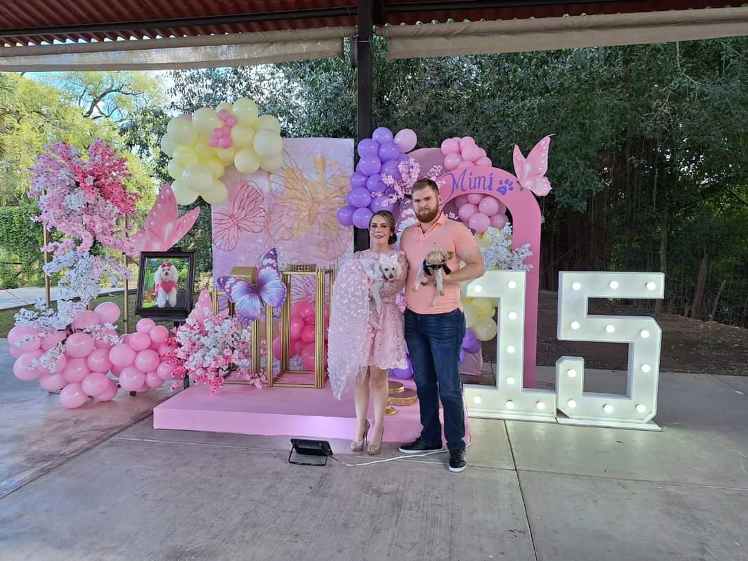 ¡Una quinceañera muy Coquette! En Sinaloa de Leyva, la perrita Mimí tuvo una adorable fiesta de cumpleaños