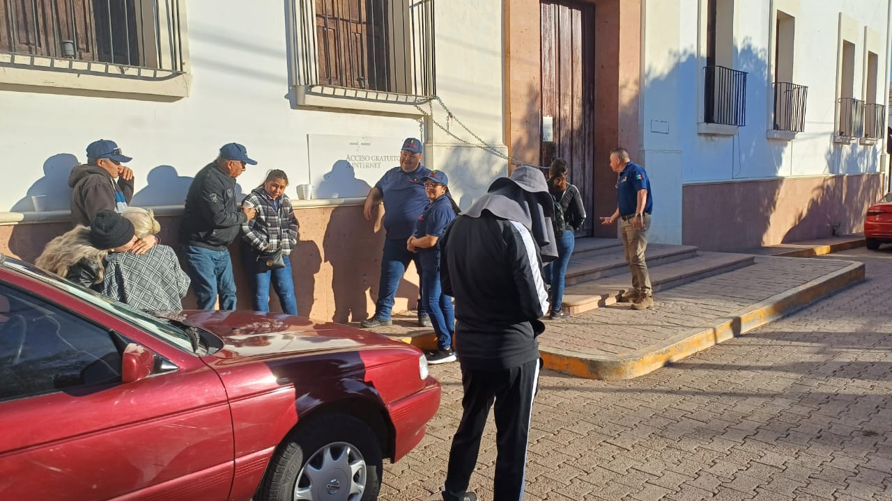 Guerreros Unidos toma las instalaciones del Palacio Municipal de Sinaloa