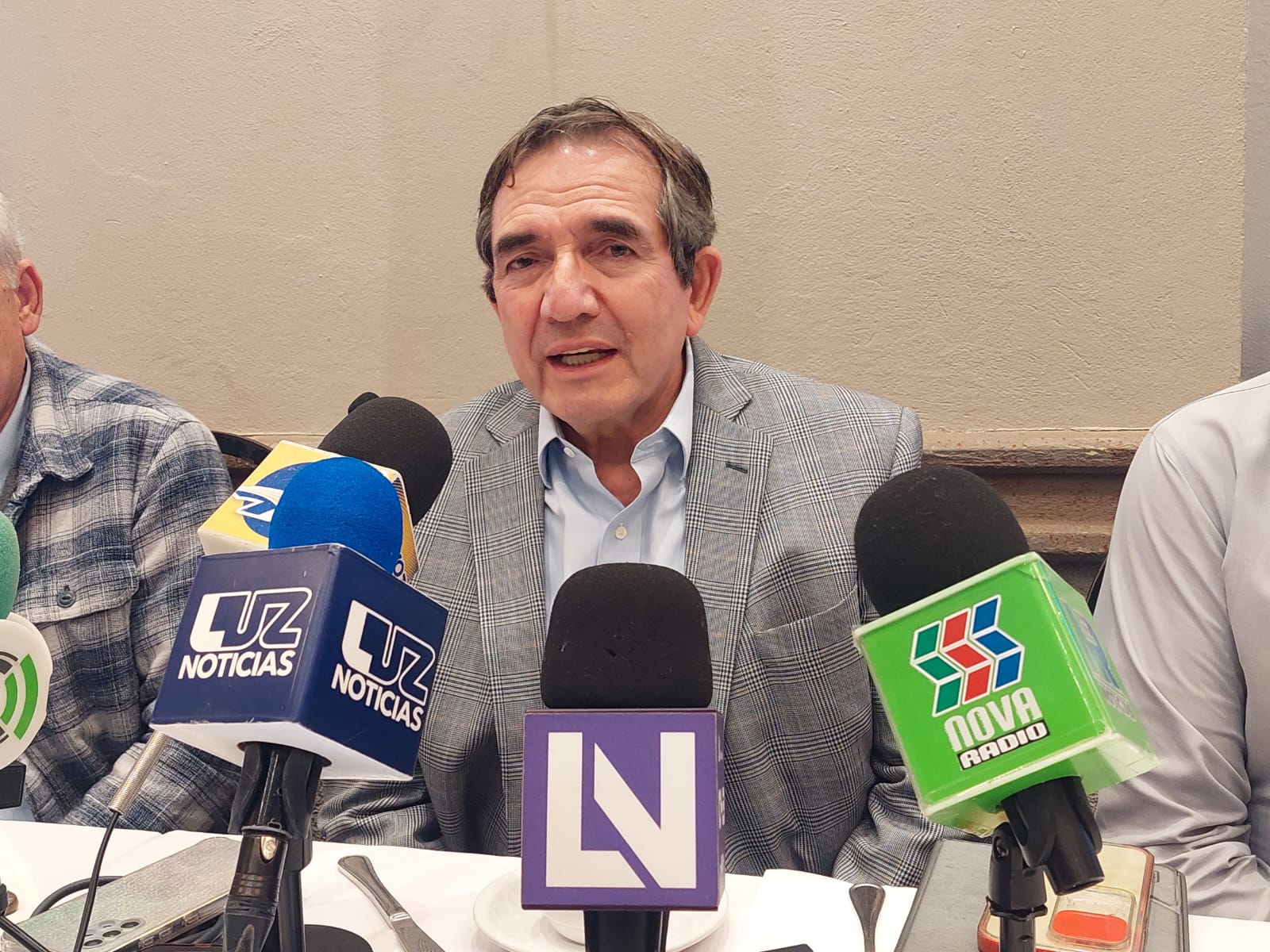 Me registraré en el PRI de ser necesario, dice Cuén; a la espera de notificación de diputación federal pluri