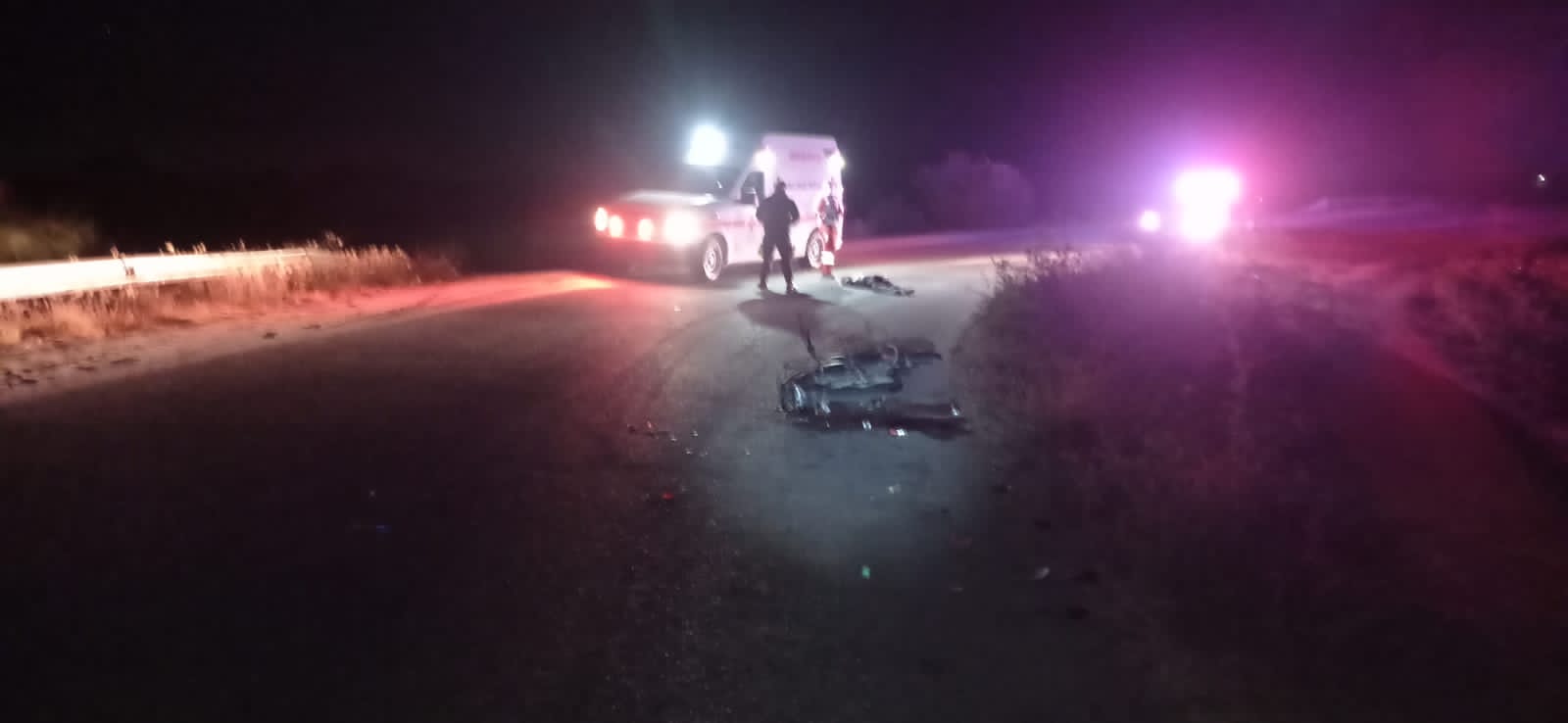 Motociclista derrapa por la carretera Guasave-La Trinidad y pierde la vida