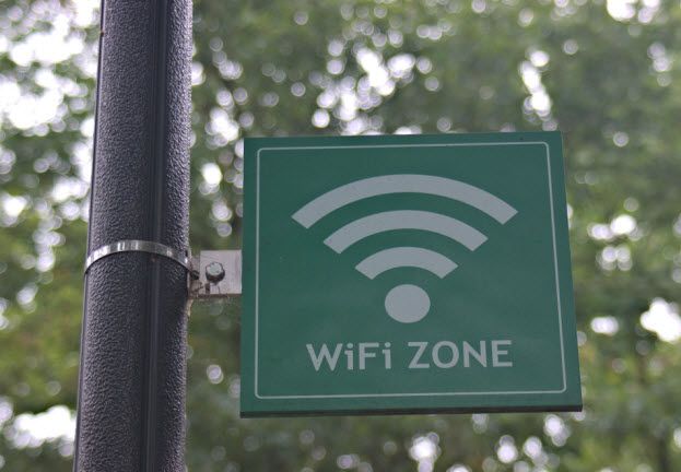 ¿Usas WiFi público? ¡Alerta! Esta es la información personal que podrían robarte