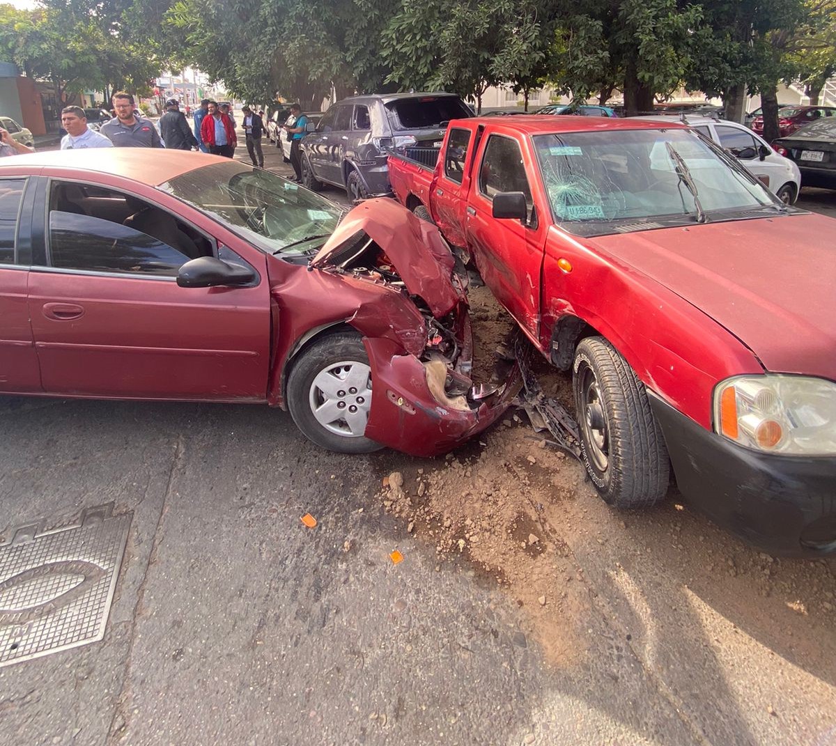 Se registra fuerte accidente en el fraccionamiento San Ángel, en Mazatlán