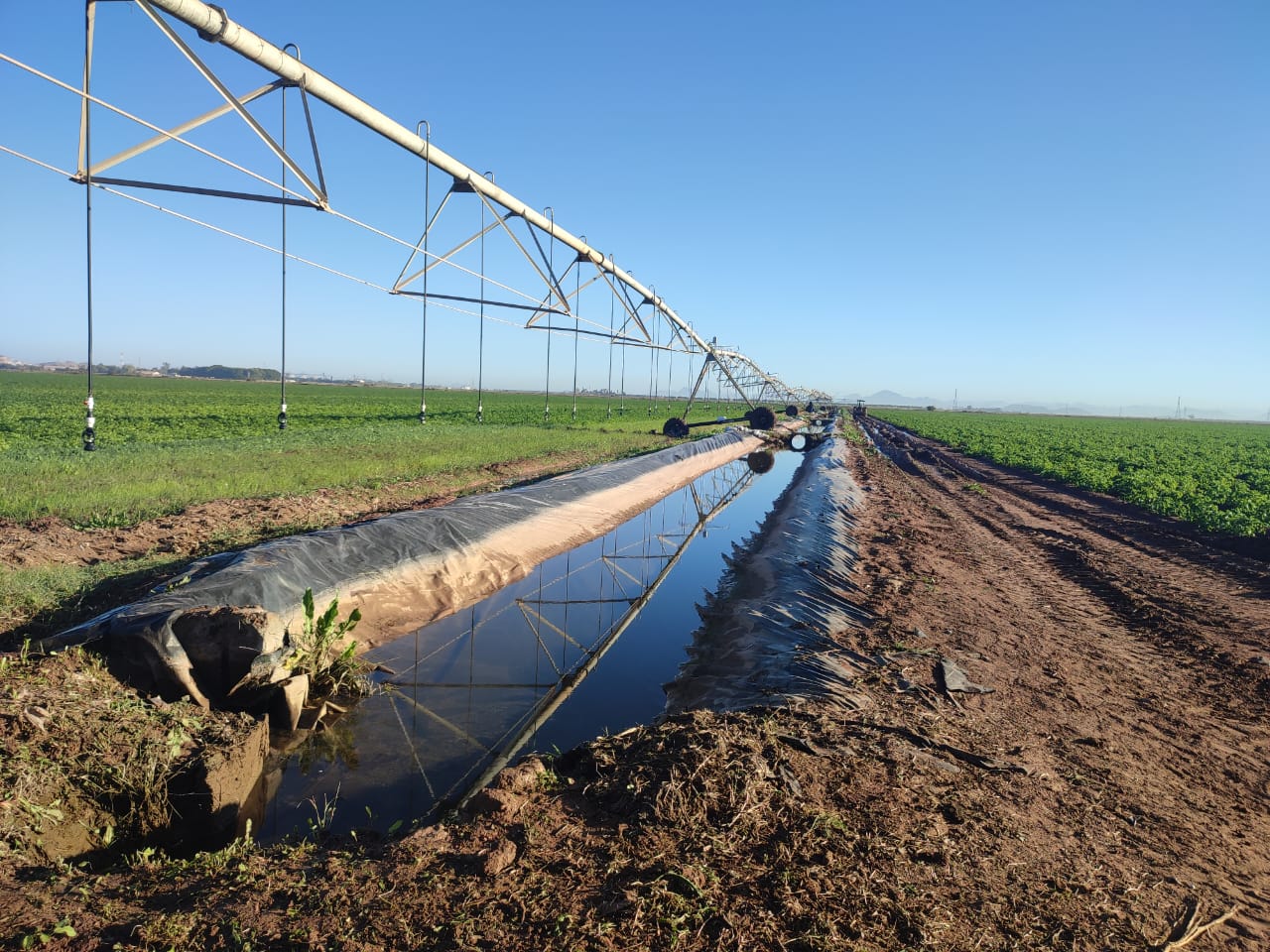 Piden a productores agrícolas estar atentos a proceder de diputados ante la ley del agua