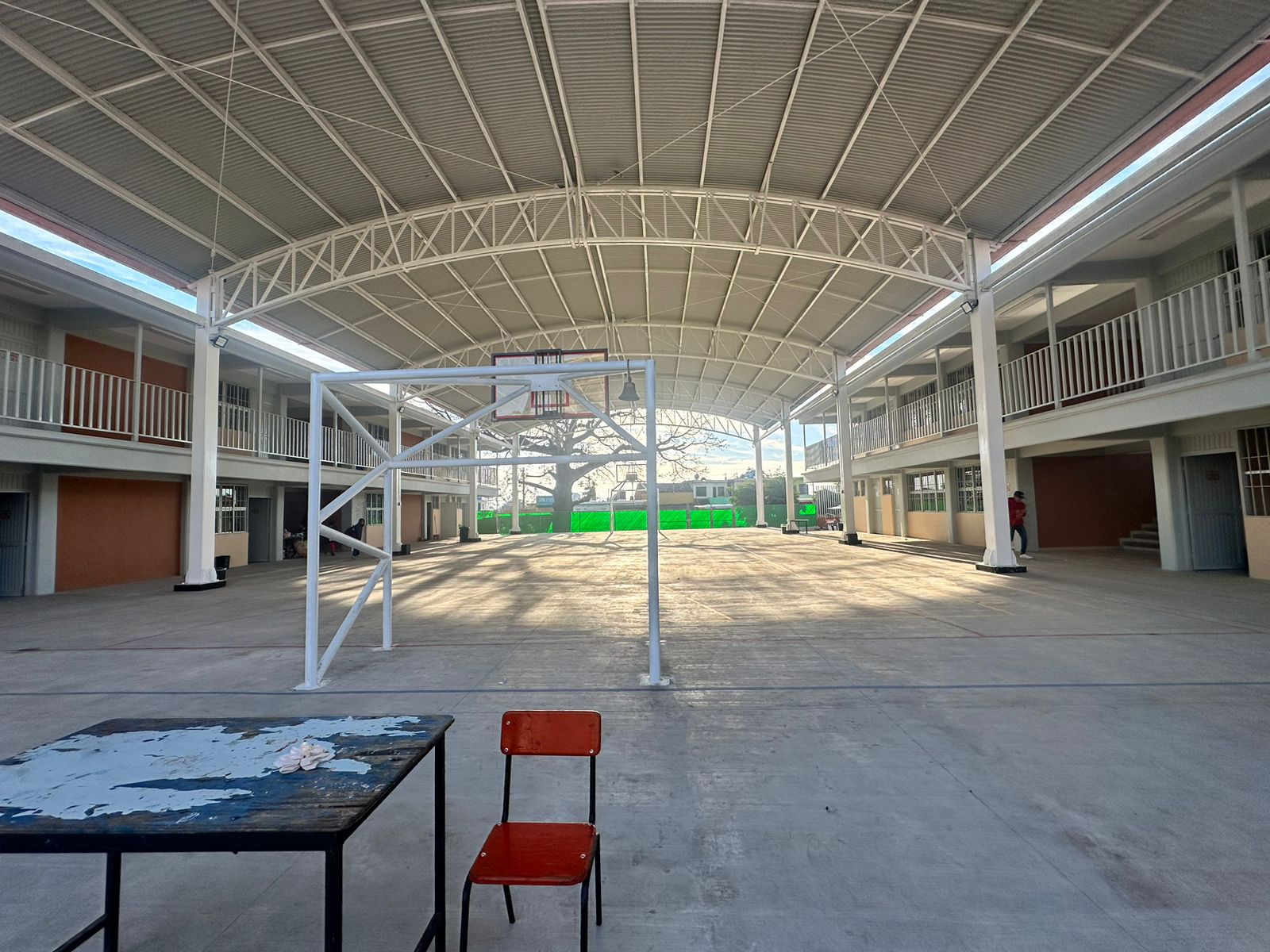 Sin luz y sin agua pasan ‘las de Caín’ en la primaria Sixto Osuna de Villa Unión