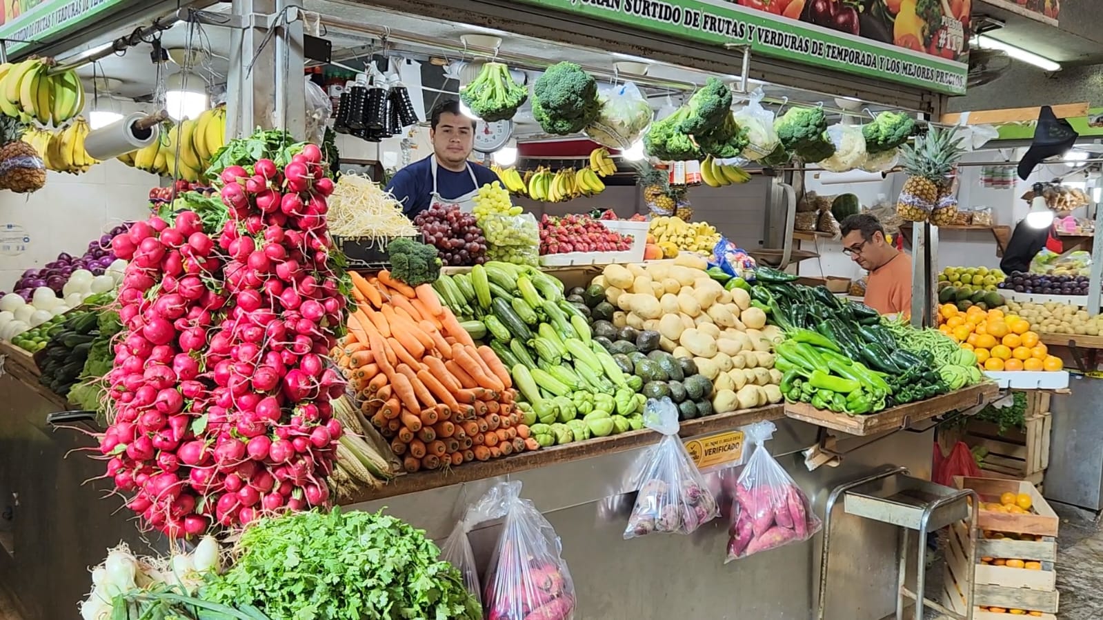 Tomate y cebolla por los cielos, su precio ronda los 50 pesos el kilo: Locatarios Mercado Garmendia