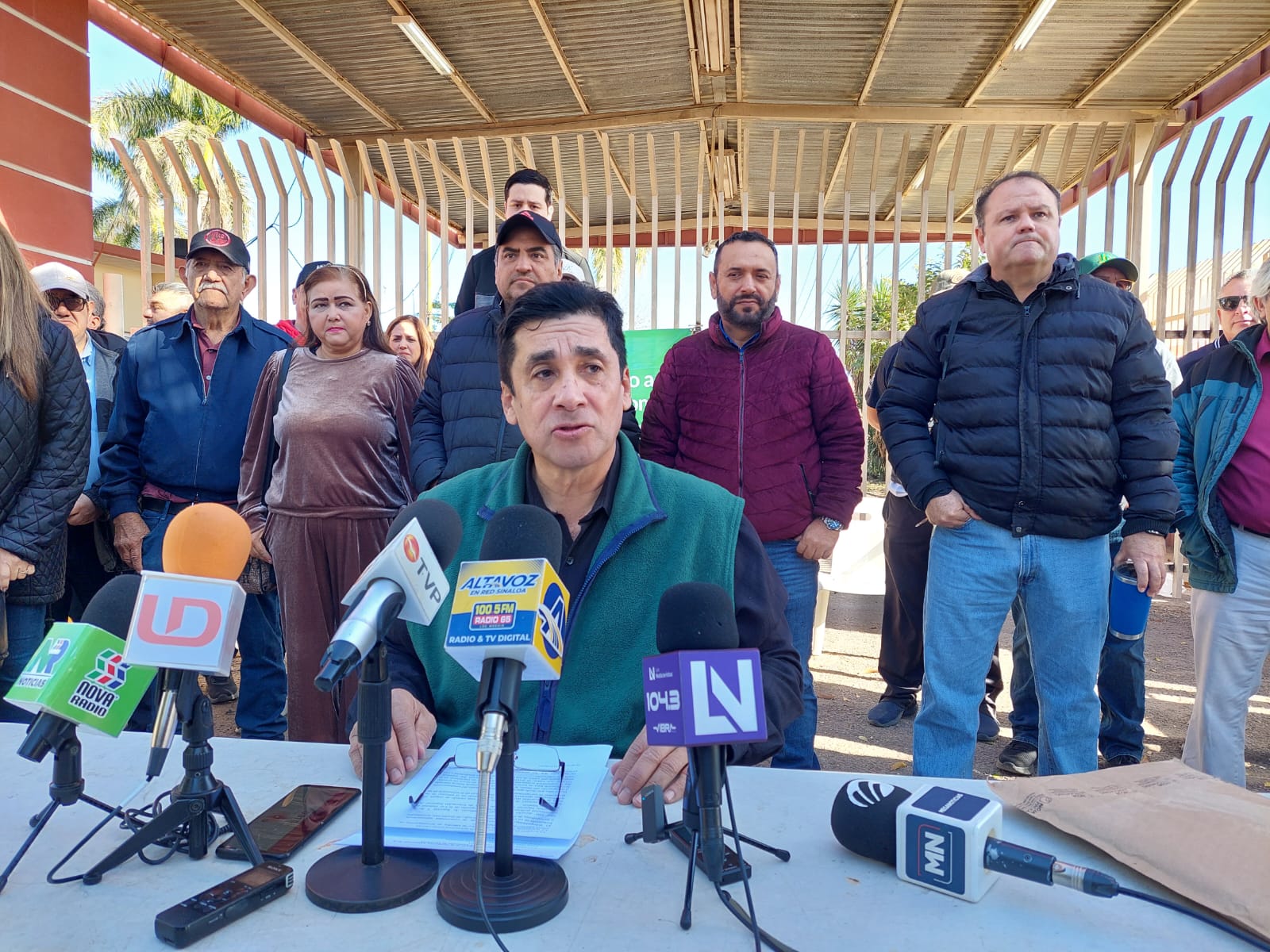 Trabajadores de la UAdeO advierten que no se retiran de manifestaciones hasta que no les cumplan pliego petitorio