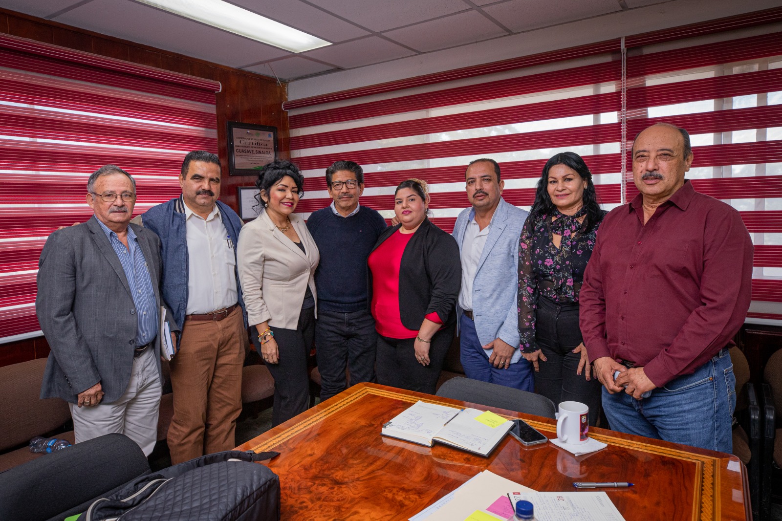 Nómina austera y promover cultura de pago;  consejos del alcalde de Guasave al Comité Fundacional de Juan José Ríos