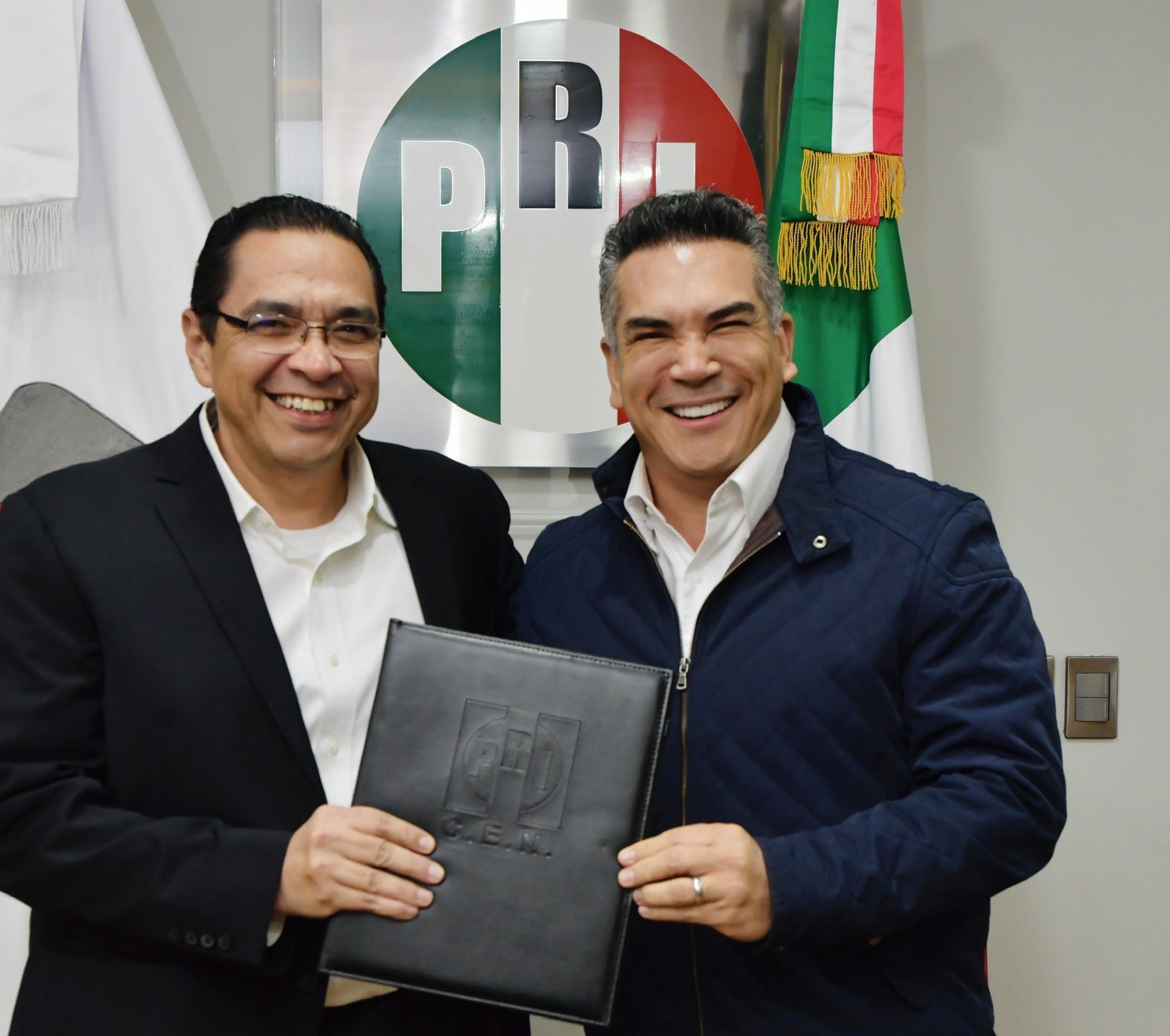 “Alito” Moreno designa a Enrique Díaz como Delegado General del PRI en Sinaloa