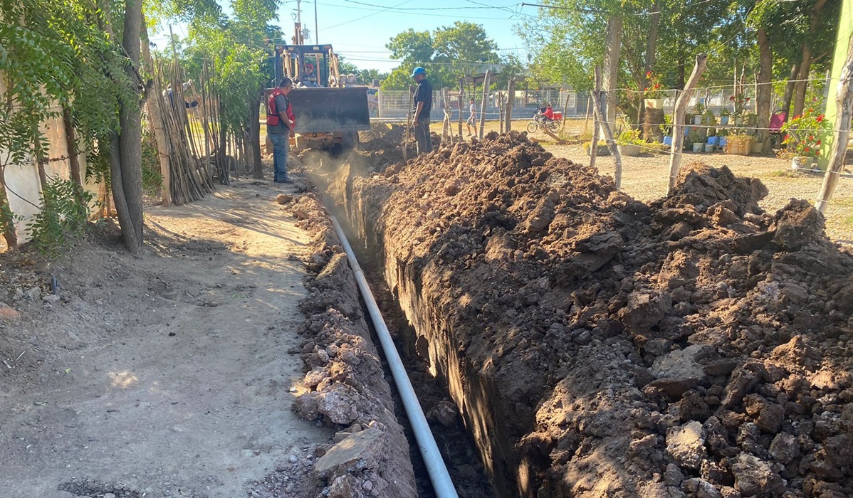 Sindicatura de Charay se beneficia con la ampliación de la red de agua potable