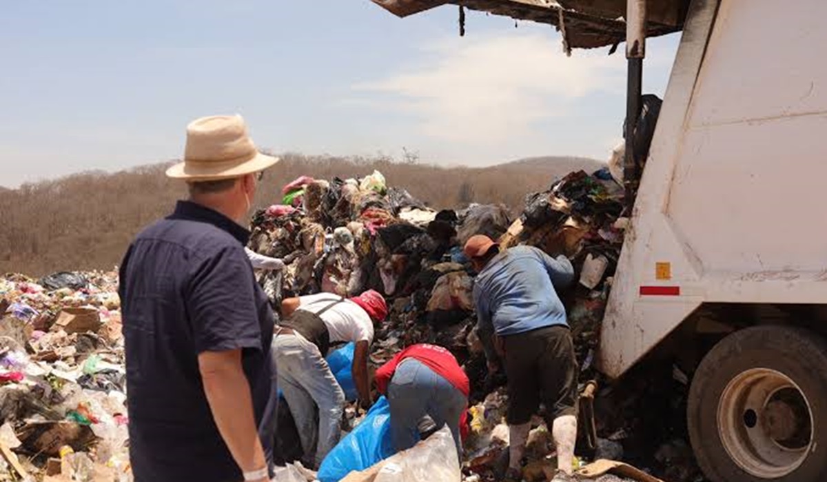Bajarán apoyo para pepenadores que se quedarán sin trabajo cuando cierre el basurón de Mazatlán