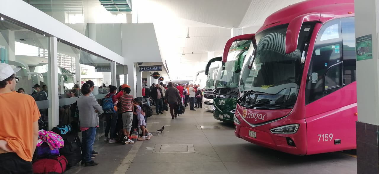 Más de mil personas salían diariamente de la Central Camionera de Mazatlán este fin de año