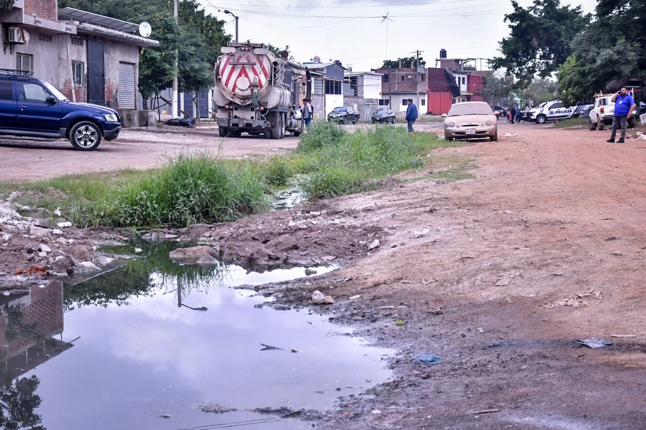 Le urge un cárcamo a la colonia Insurgentes de Mazatlán para acabar con los rebosamientos del drenaje