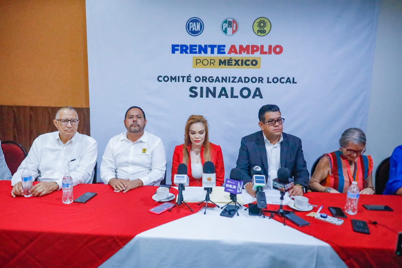 Aspira Yoneida Gámez Vázquez encabezar al Frente Amplio por la alcaldía de Choix