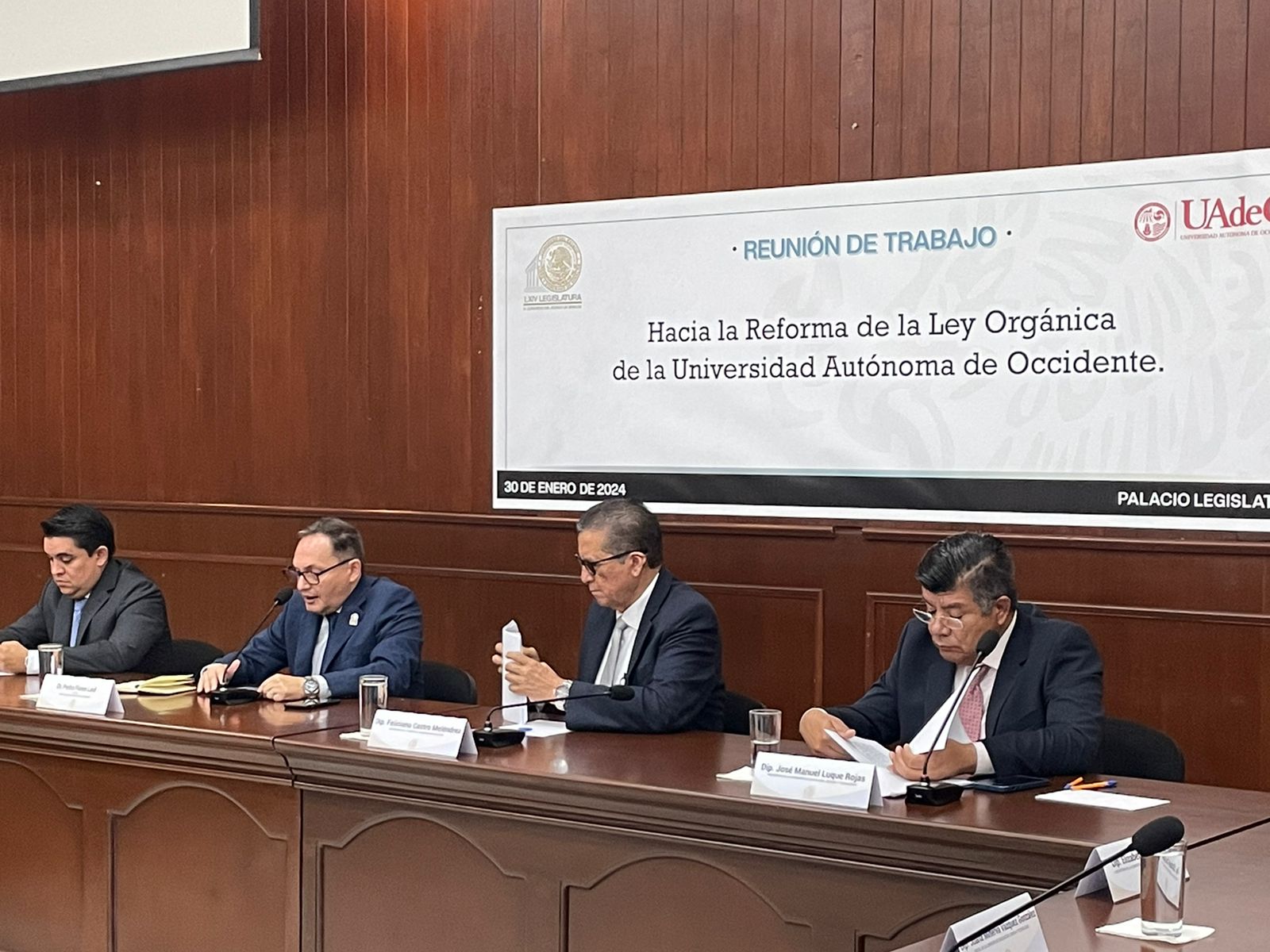 Para marzo pudiera ser reformada la Ley Orgánica de la UAdeO; diputados se reúnen con el rector