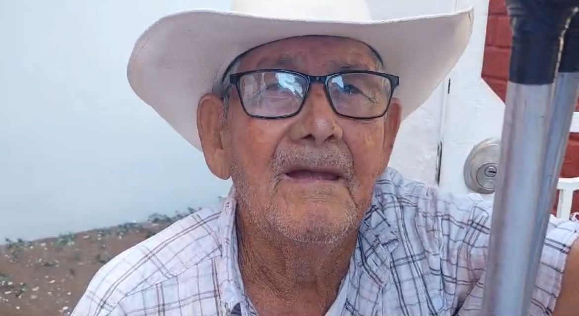 ‘Me podían echar de la ma… y yo decía que sí’ a don Fidel le explotó su moto y lo dejó sordo, pero hoy ya puede oír