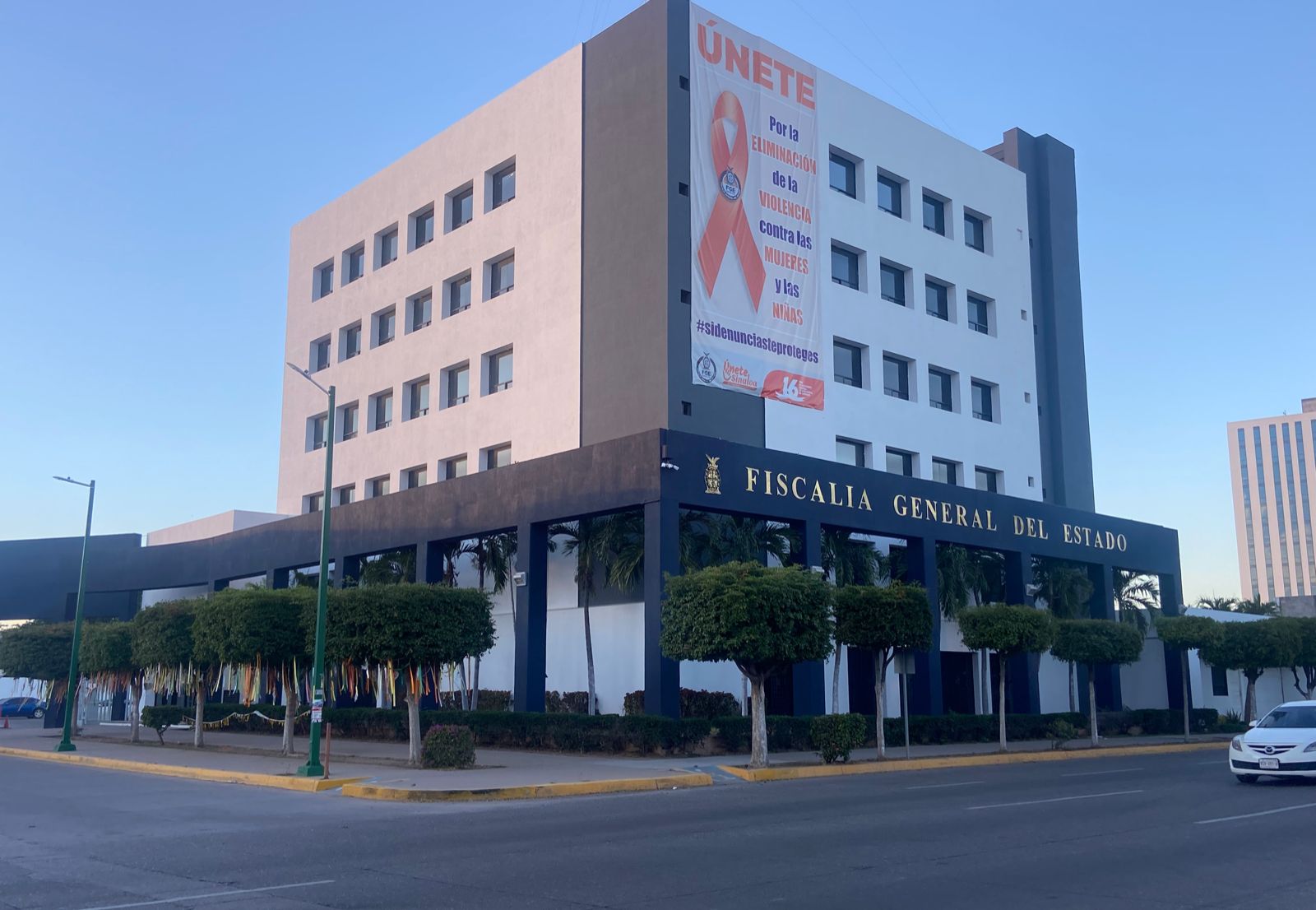 Aumenta a 22 los fallecidos en ‘camionazo’ en Sinaloa, la Fiscalía actualiza la cifra