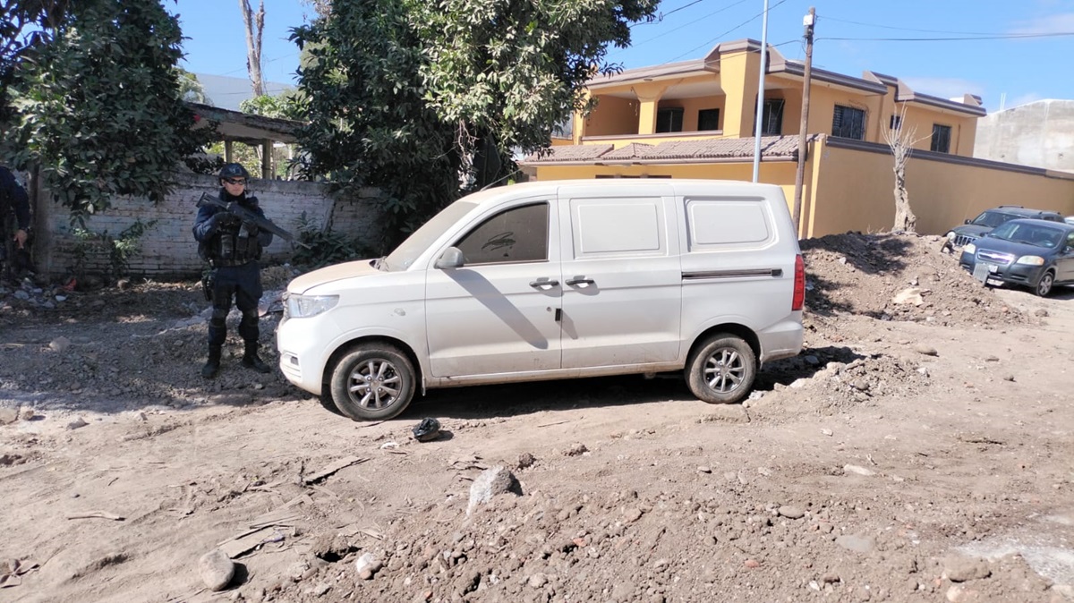 Grupo Élite recupera camioneta con reporte de robo en Culiacán
